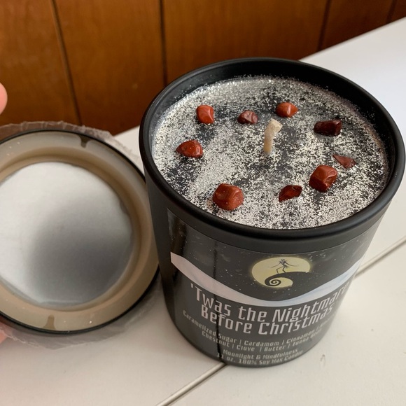 NEW "Twas the Nightmare Before Christmas" Scented
Candle With Crystal Accents - Picture 2 of 10